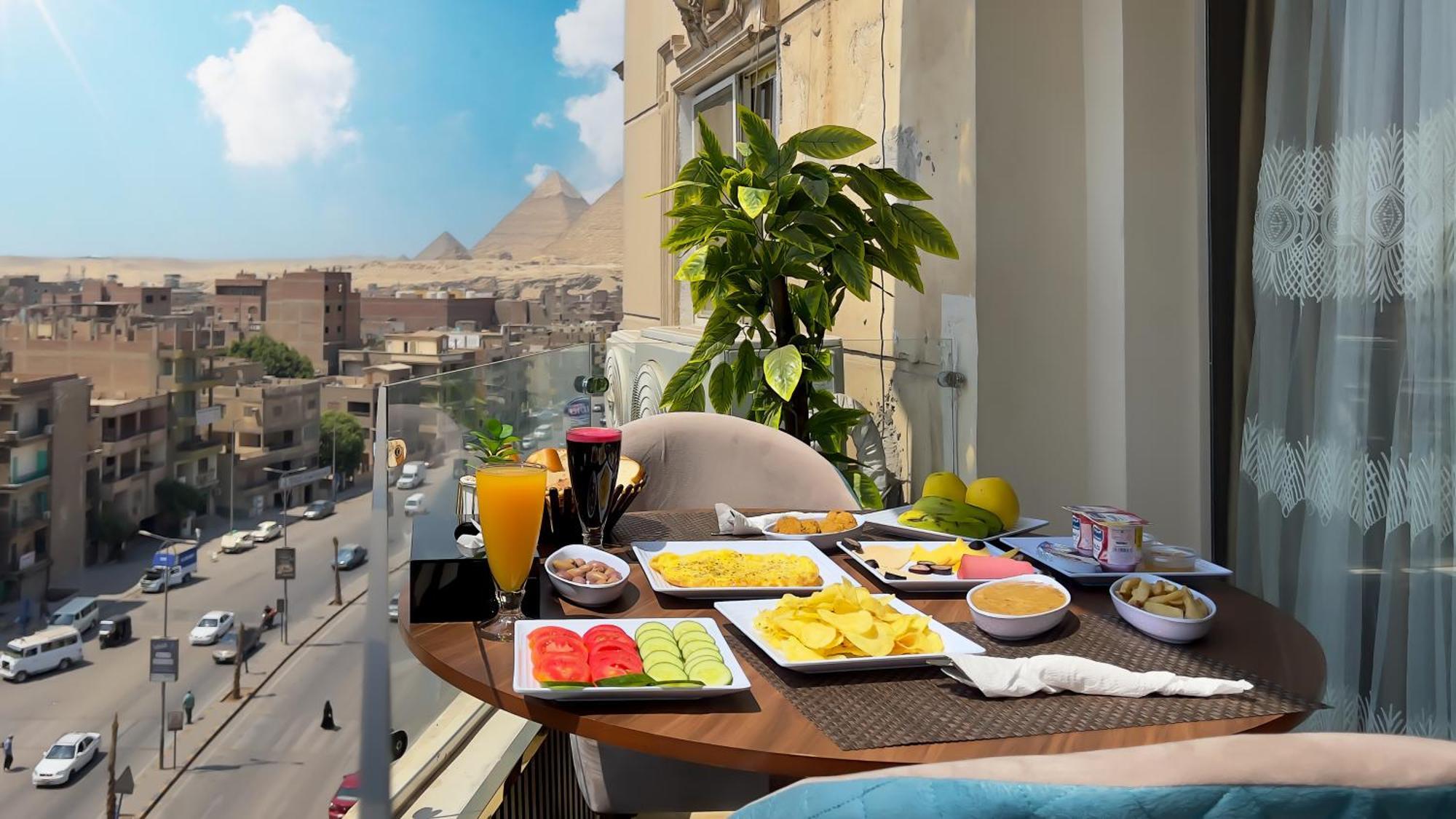 Imperial Pyramids Heights View Bed and Breakfast Nazlet el-Sîsi Εξωτερικό φωτογραφία