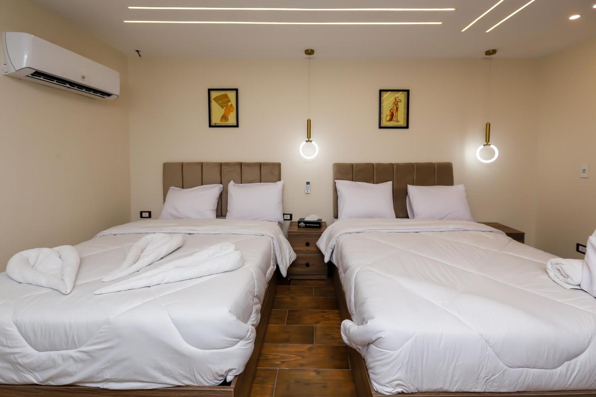 Imperial Pyramids Heights View Bed and Breakfast Nazlet el-Sîsi Εξωτερικό φωτογραφία