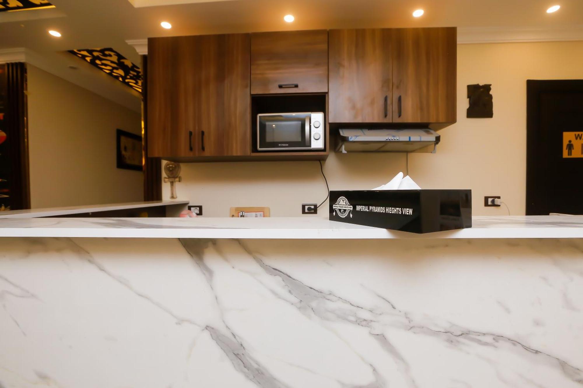Imperial Pyramids Heights View Bed and Breakfast Nazlet el-Sîsi Εξωτερικό φωτογραφία