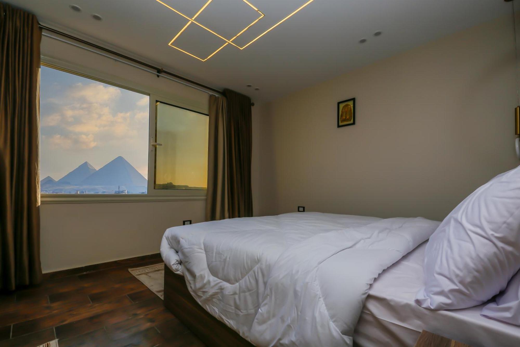 Imperial Pyramids Heights View Bed and Breakfast Nazlet el-Sîsi Εξωτερικό φωτογραφία