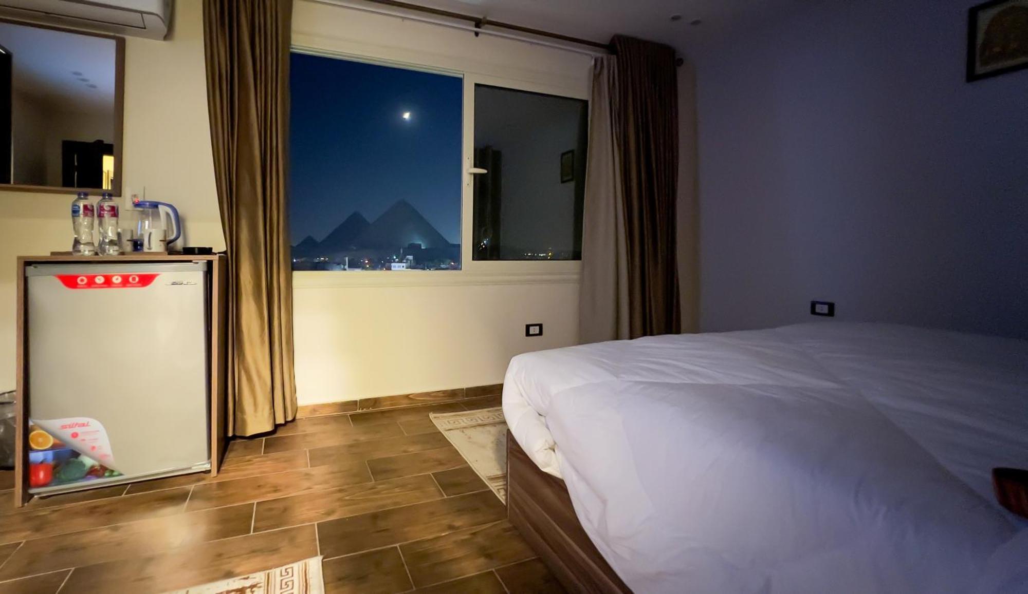 Imperial Pyramids Heights View Bed and Breakfast Nazlet el-Sîsi Εξωτερικό φωτογραφία