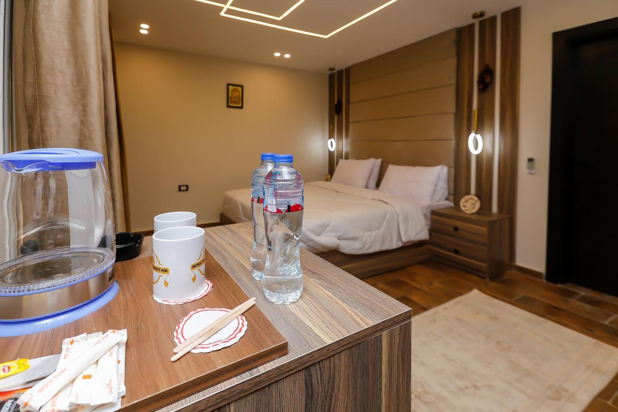 Imperial Pyramids Heights View Bed and Breakfast Nazlet el-Sîsi Εξωτερικό φωτογραφία