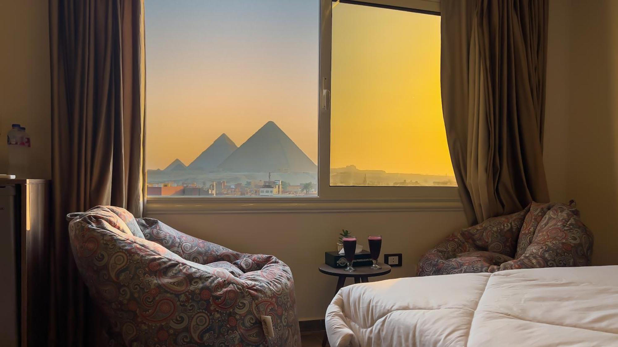 Imperial Pyramids Heights View Bed and Breakfast Nazlet el-Sîsi Εξωτερικό φωτογραφία