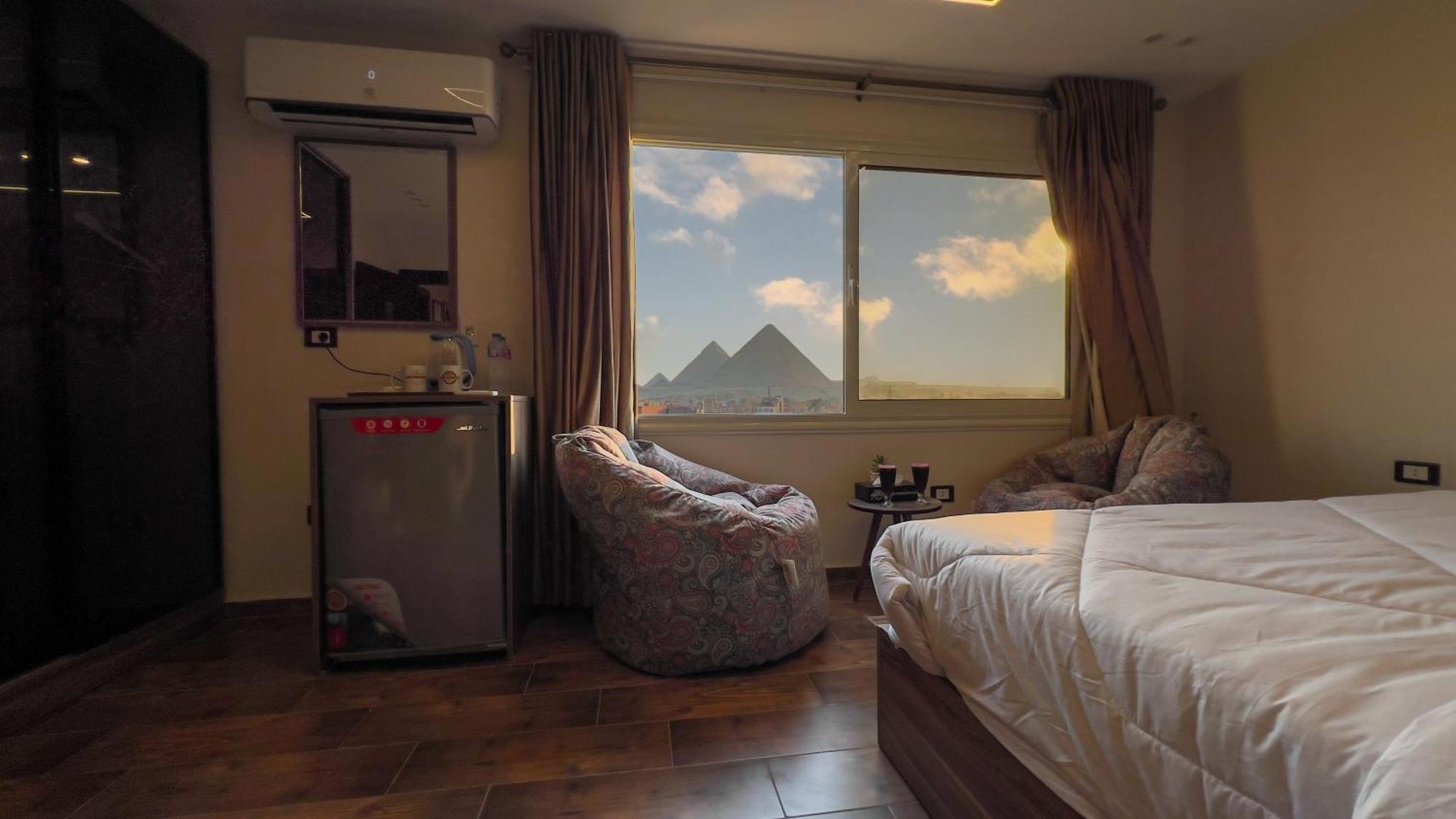Imperial Pyramids Heights View Bed and Breakfast Nazlet el-Sîsi Εξωτερικό φωτογραφία